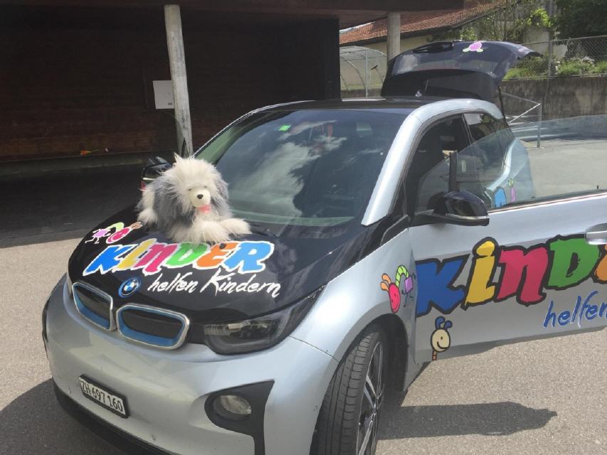 Die Schule in Haslebei Luzernhat ihr Maskottchen "Peters" gleich als Reiseleitermitgegeben. Herzlichen Dank!